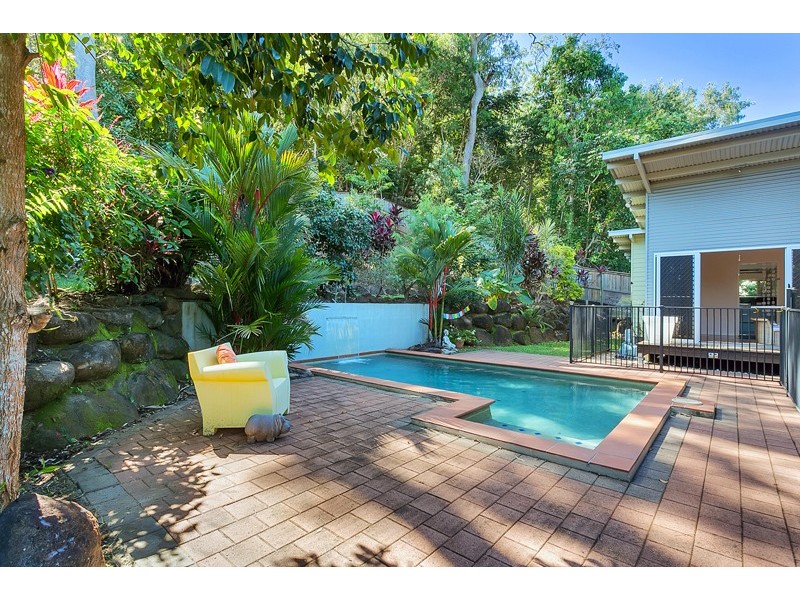 68 Roberts Drive, Trinity Beach QLD 4879