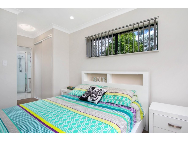 15 Landsborough Drive, Smithfield QLD 4878