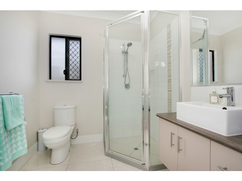 15 Landsborough Drive, Smithfield QLD 4878