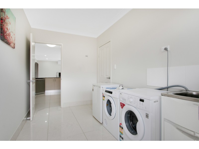 15 Landsborough Drive, Smithfield QLD 4878