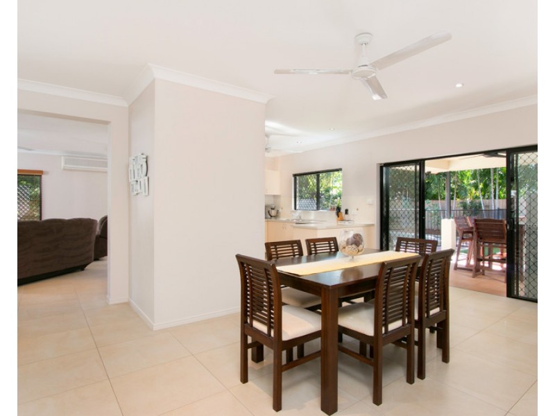 4 Franklin Close, Clifton Beach QLD 4879