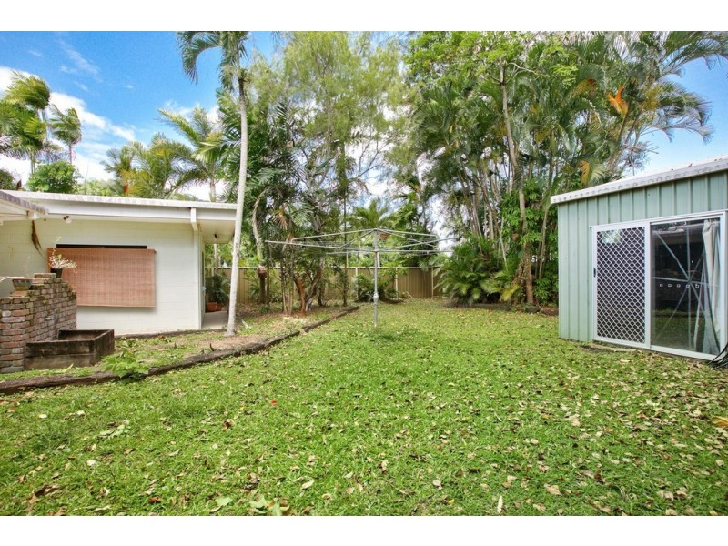 11 Huon Street, Trinity Beach QLD 4879