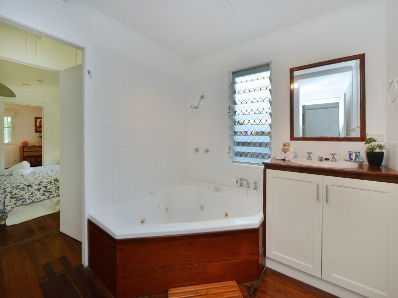 15 Marine Parade, Newell QLD 4873