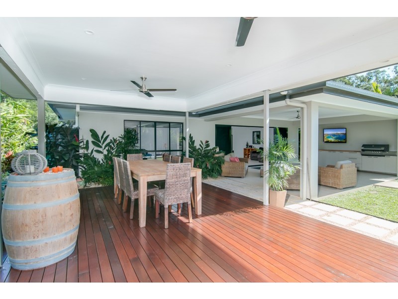 1 Weld Crescent, Smithfield QLD 4878