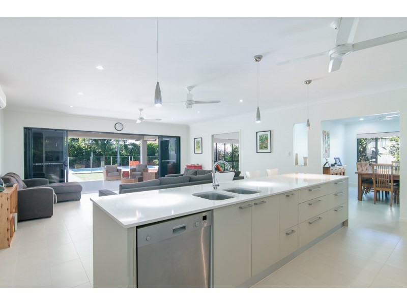 1 Weld Crescent, Smithfield QLD 4878