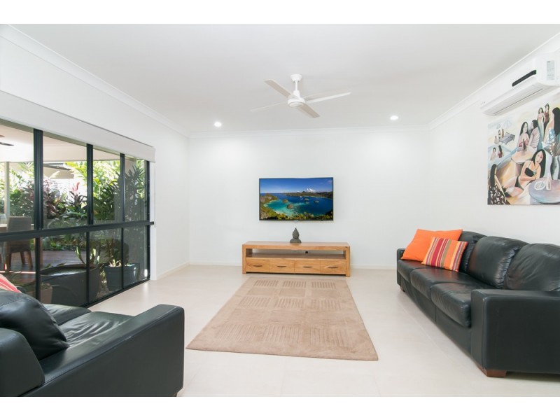 1 Weld Crescent, Smithfield QLD 4878