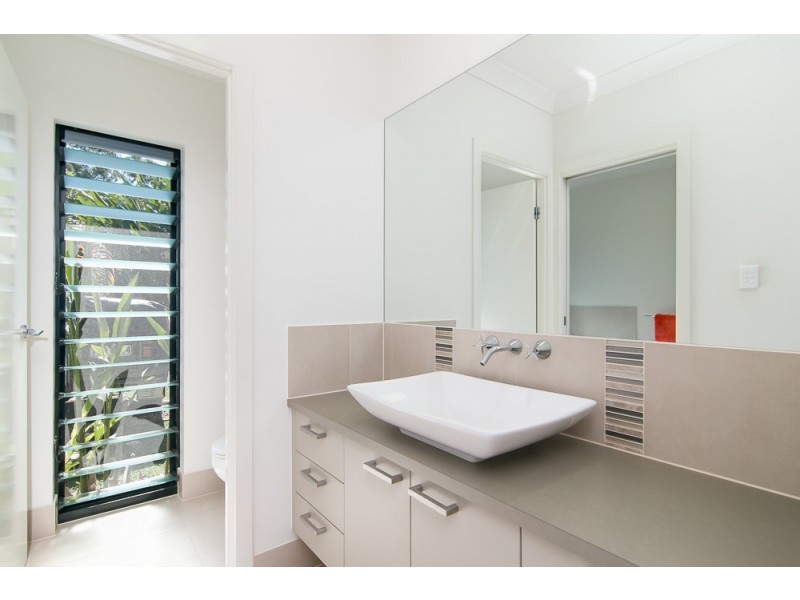 1 Weld Crescent, Smithfield QLD 4878