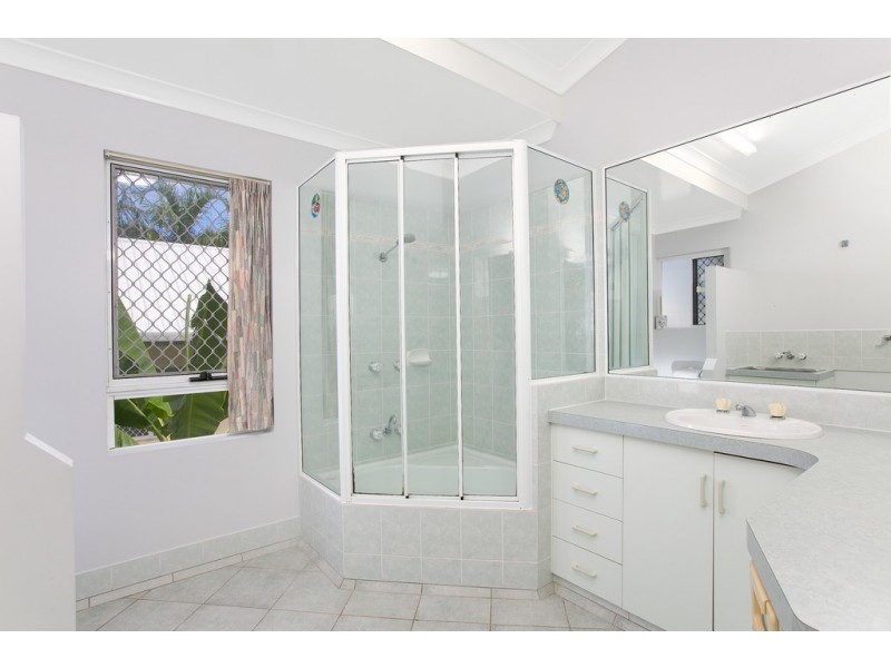 5/95 Moore Street, Trinity Beach QLD 4879