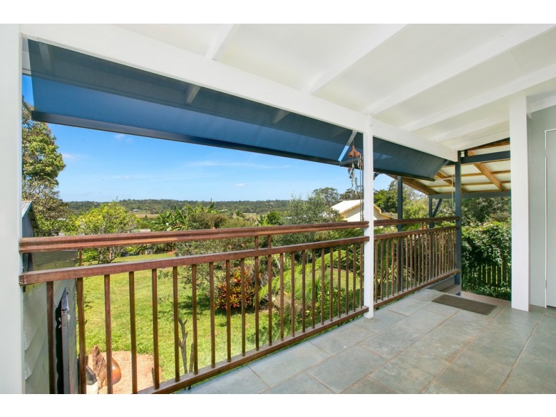 4 Eacham Road, Yungaburra QLD 4884