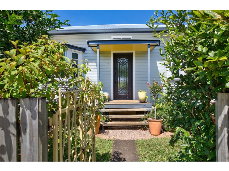 4 Eacham Road, Yungaburra QLD 4884