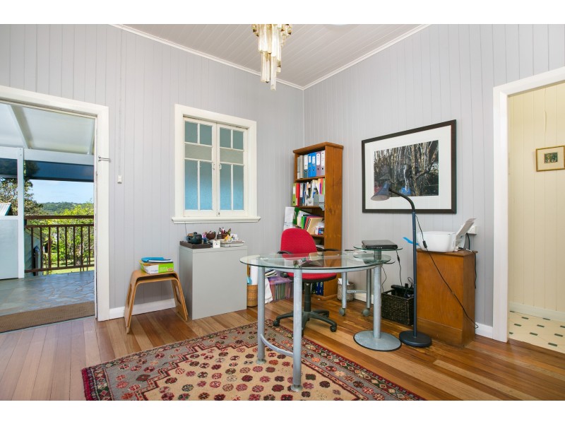 4 Eacham Road, Yungaburra QLD 4884