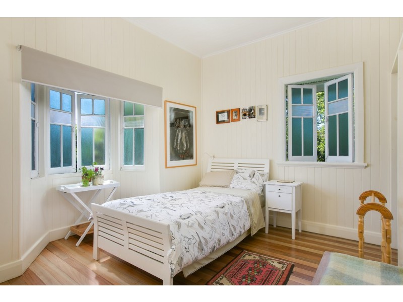 4 Eacham Road, Yungaburra QLD 4884