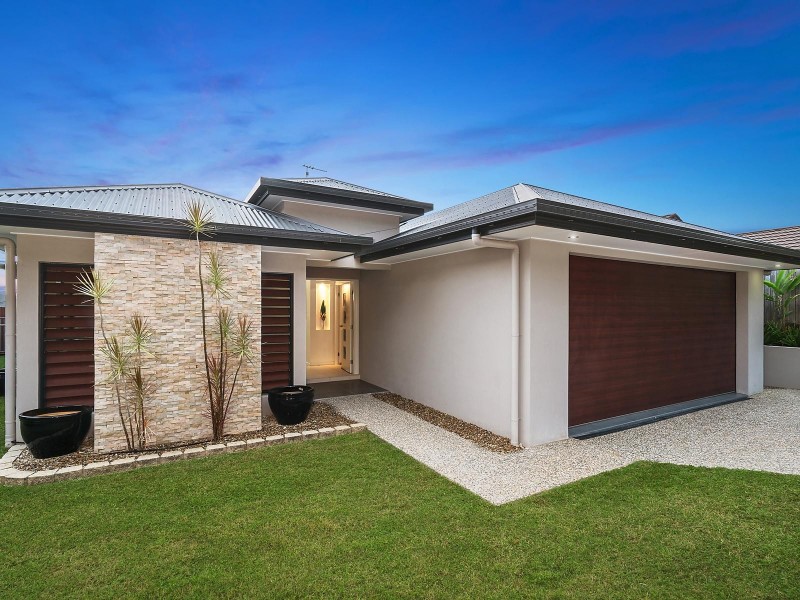 8 Retreat Close, Palm Cove QLD 4879