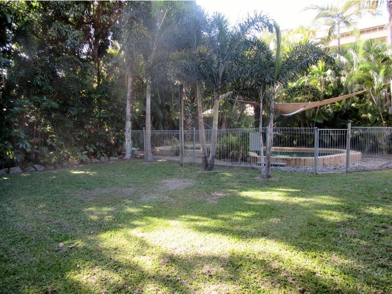 2 Corinda Close, Trinity Beach QLD 4879