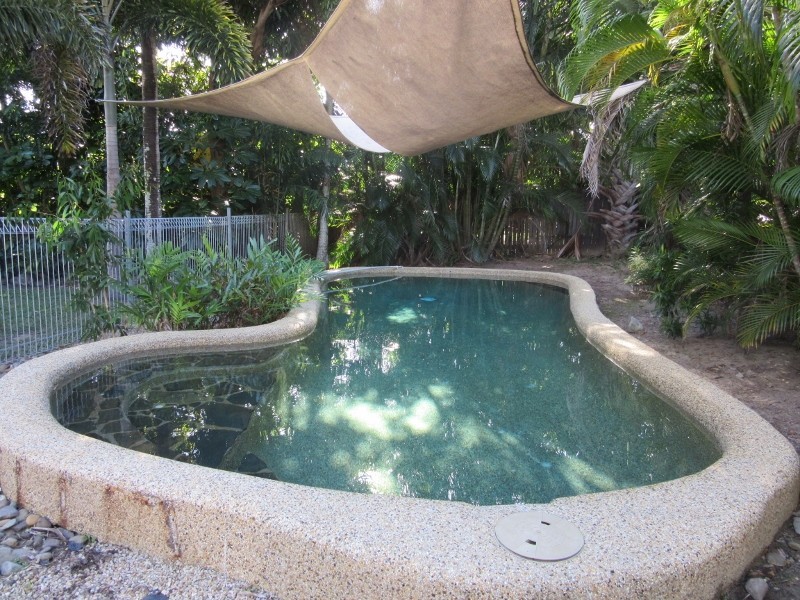 2 Corinda Close, Trinity Beach QLD 4879