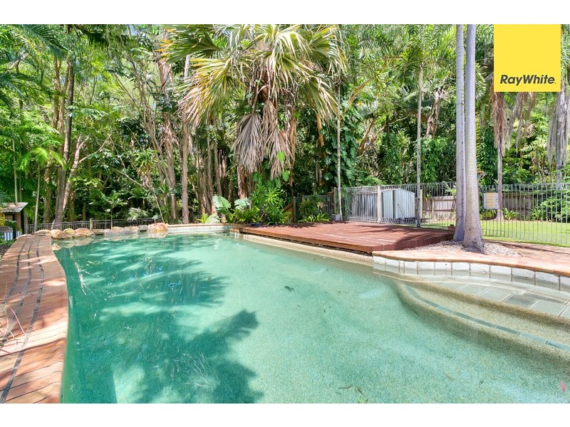 18 Hope Street, Clifton Beach QLD 4879