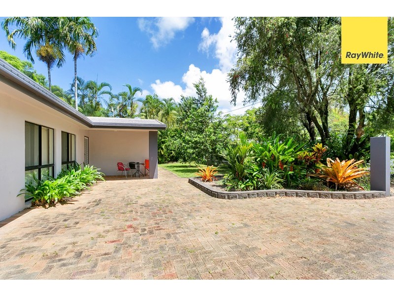 18 Hope Street, Clifton Beach QLD 4879