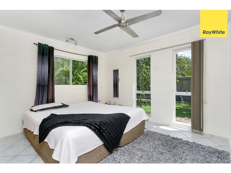 18 Hope Street, Clifton Beach QLD 4879