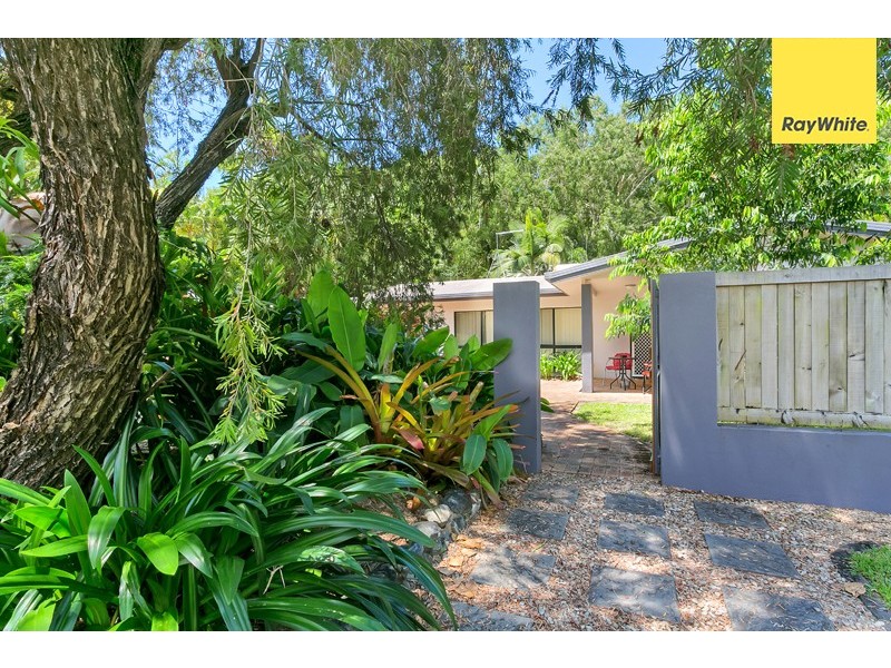18 Hope Street, Clifton Beach QLD 4879