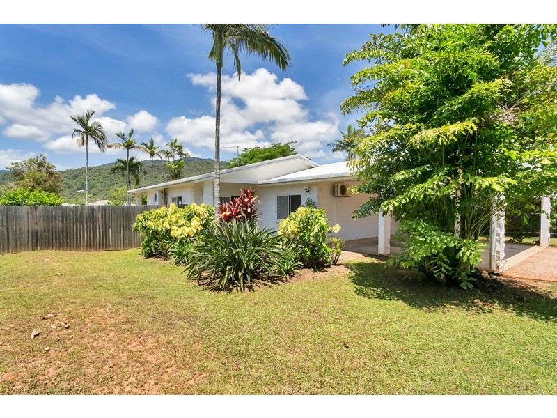 3 Manus Street, Trinity Beach QLD 4879