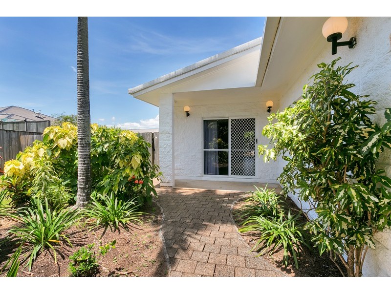 3 Manus Street, Trinity Beach QLD 4879