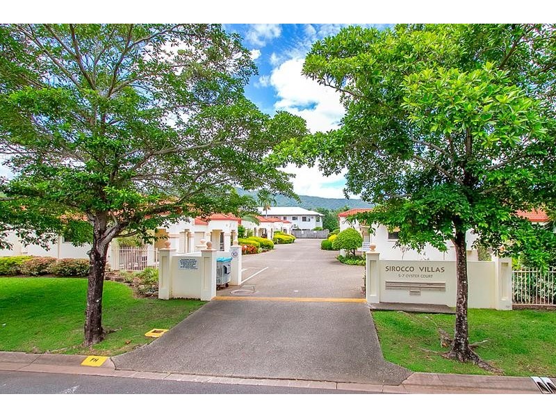 2/5-7 Oyster Court, Trinity Beach QLD 4879