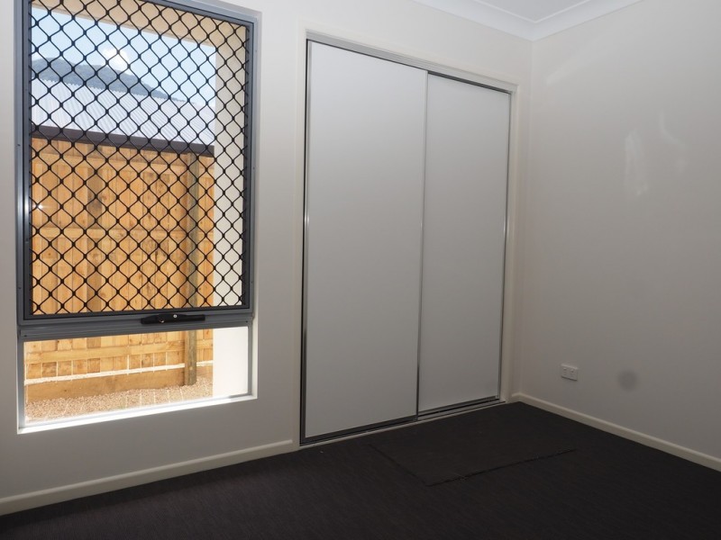 12 Tyson Close, Redlynch QLD 4870