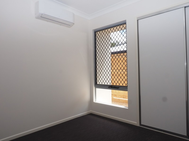 12 Tyson Close, Redlynch QLD 4870