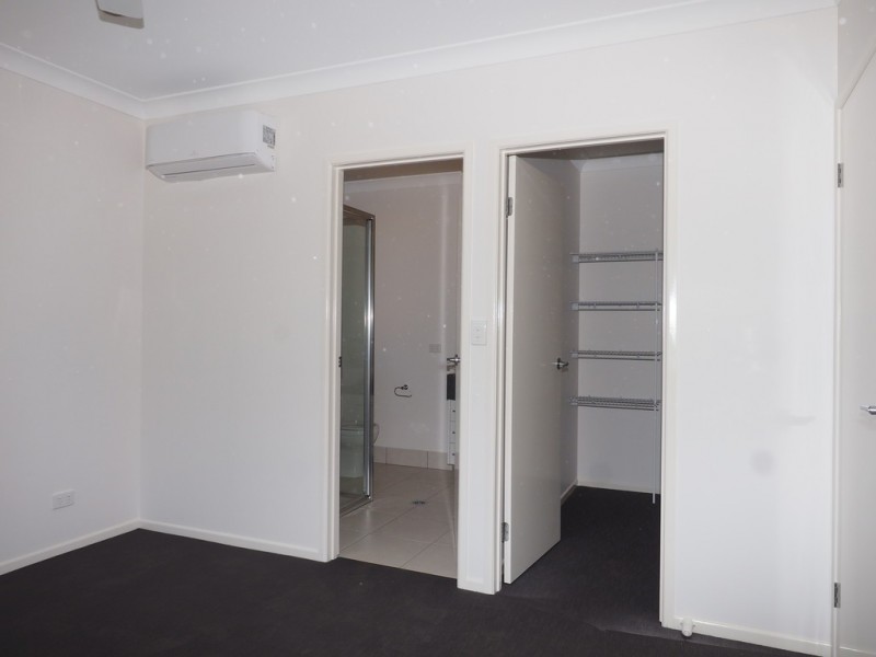 12 Tyson Close, Redlynch QLD 4870