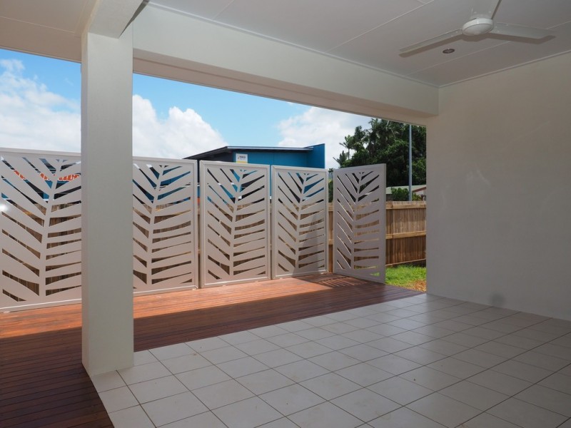 12 Tyson Close, Redlynch QLD 4870