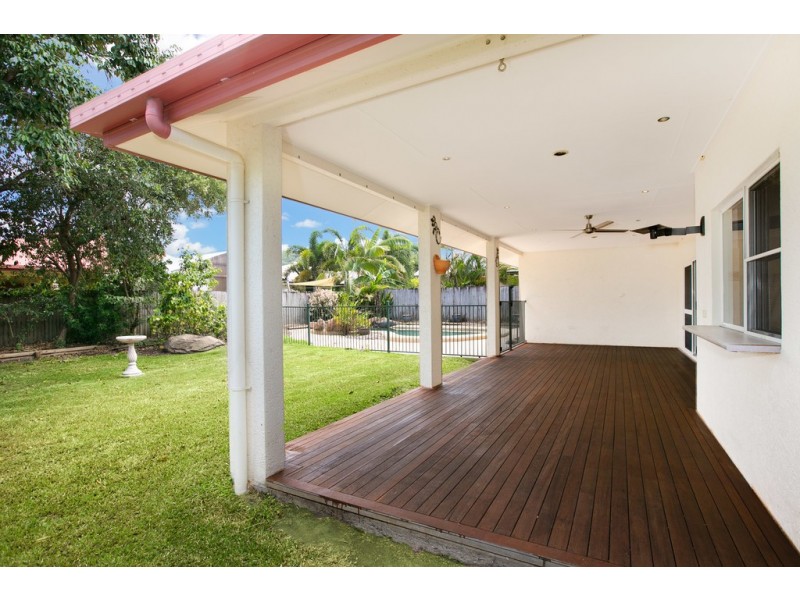 6 Castaways Close, Kewarra Beach QLD 4879