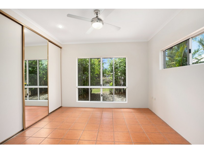 6 Castaways Close, Kewarra Beach QLD 4879