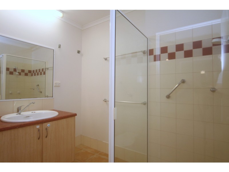 2/5-7 Oyster Court, Trinity Beach QLD 4879