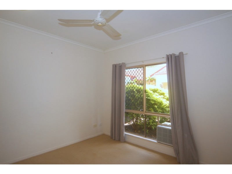 2/5-7 Oyster Court, Trinity Beach QLD 4879