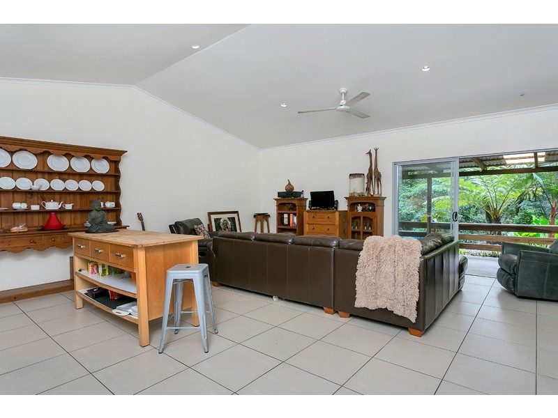8 Coconut Grove, Kuranda QLD 4881