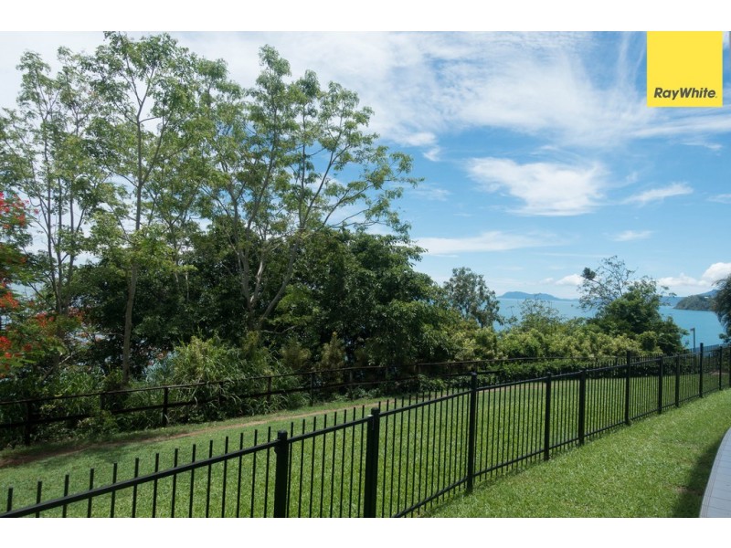 101/92-94 Moore Street, Trinity Beach QLD 4879