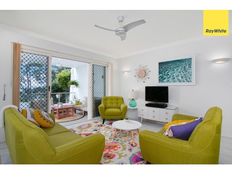 2/96 Moore Street, Trinity Beach QLD 4879