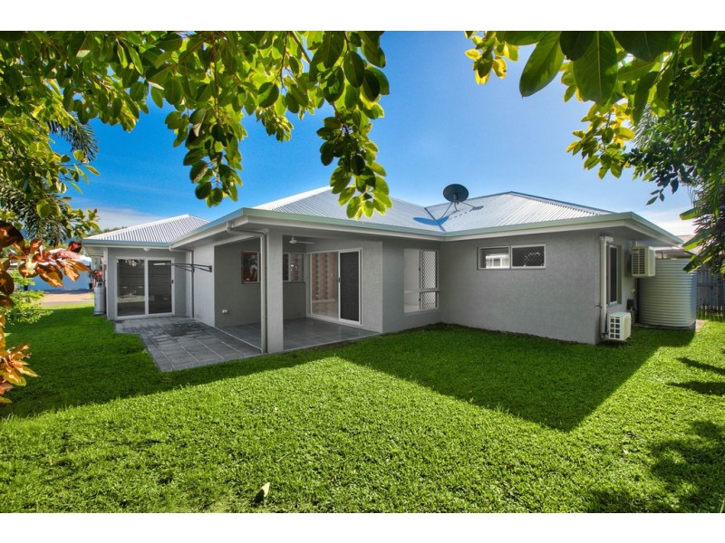 3 Como Close, Kewarra Beach QLD 4879