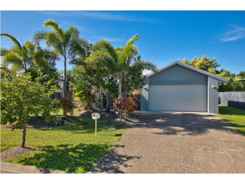 3 Como Close, Kewarra Beach QLD 4879