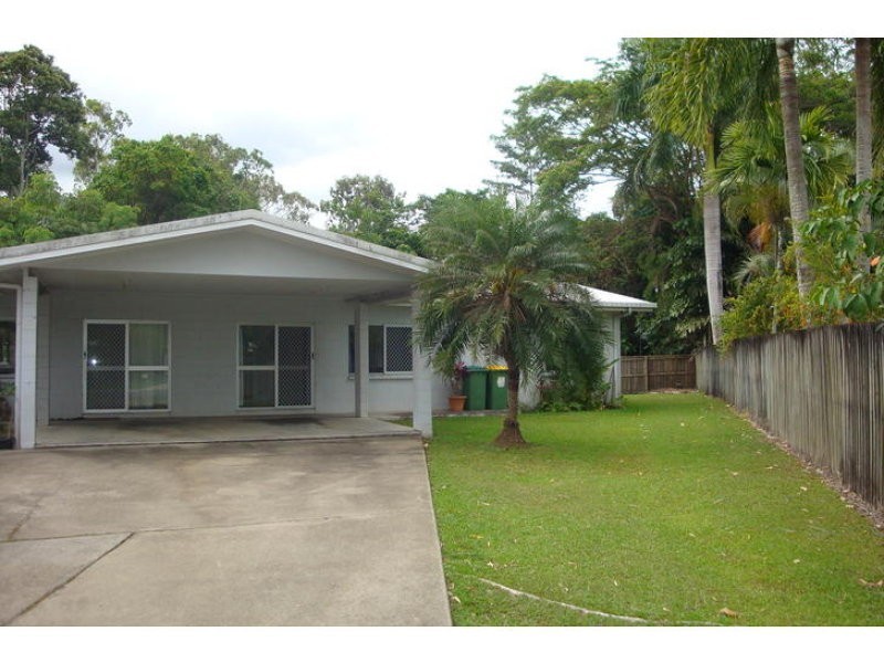 2/3 Roebuck Close, Bentley Park QLD 4869