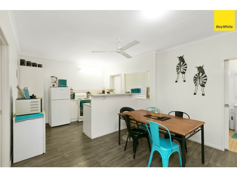 356 McCoombe St, Mooroobool QLD 4870