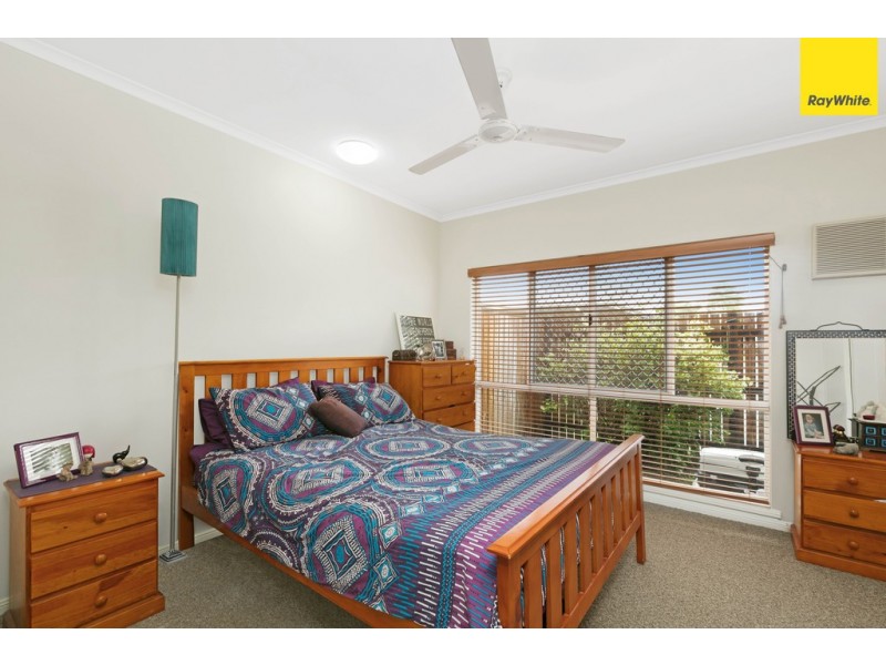 356 McCoombe St, Mooroobool QLD 4870
