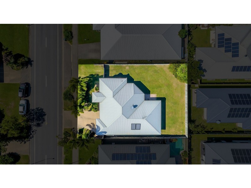 77 Roberts Drive, Trinity Beach QLD 4879