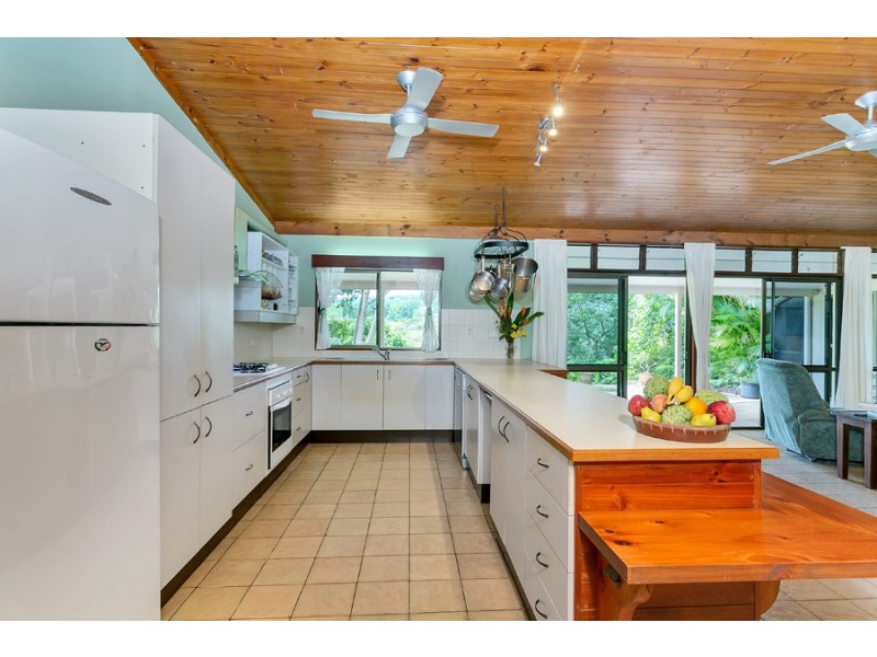 9 Outlook Crescent, Kuranda QLD 4881