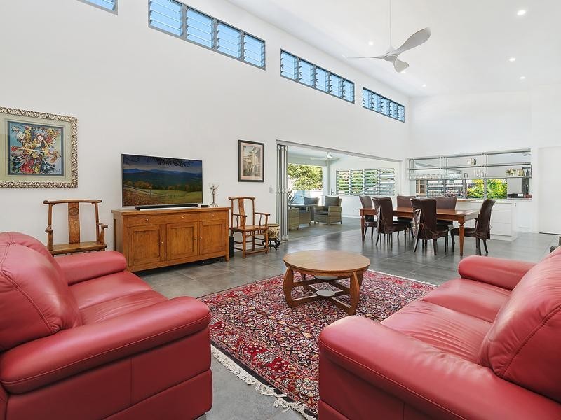 1 Billingai Close, Palm Cove QLD 4879