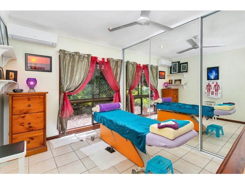 12 Bangalow Place, Kuranda QLD 4881