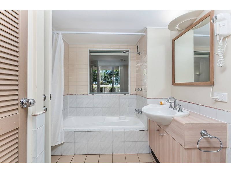 9/49-51 Vasey Esplanade, Trinity Beach QLD 4879