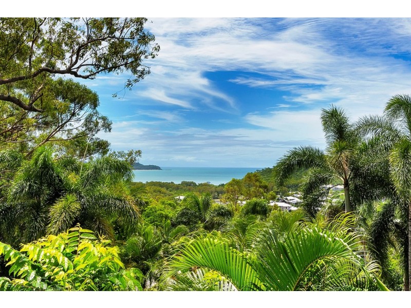 8/7 Tari Place, Trinity Beach QLD 4879