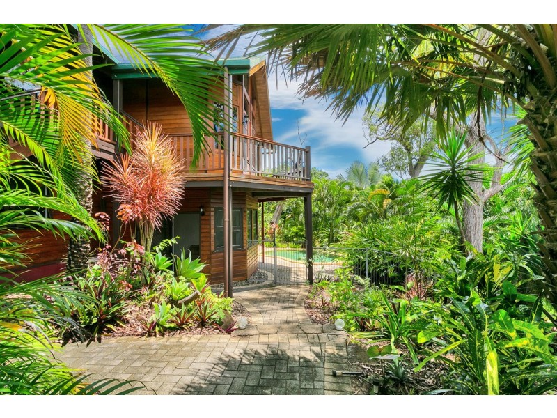 8/7 Tari Place, Trinity Beach QLD 4879