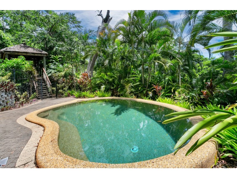 8/7 Tari Place, Trinity Beach QLD 4879